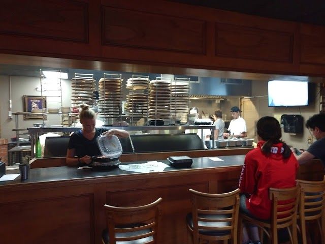 Mancini's Brick Oven Pizzeria & Restaurant